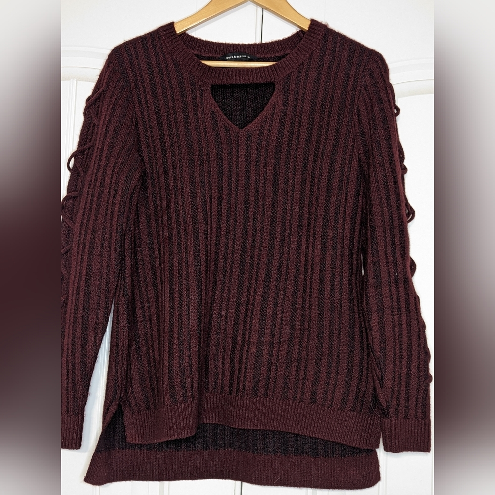 ROCK & REPUBLIC Womans Deep Burgundy
